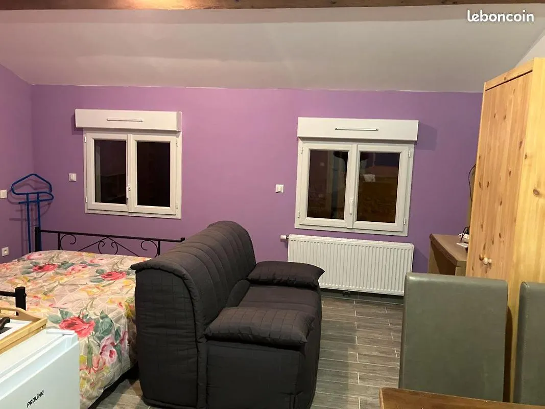 Homestay Un Petit Coin De Campagne Apartment L'Abergement-de-Varey